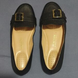Kenneth Cole Reaction Black Loafers with Gold Buckle